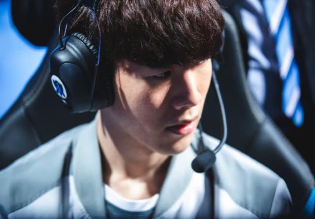 高的输出峰 高的输出峰